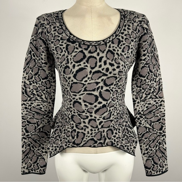 BCBGMAXAZRIA Leopard Print Women's Top XS - Picture 3 of 11